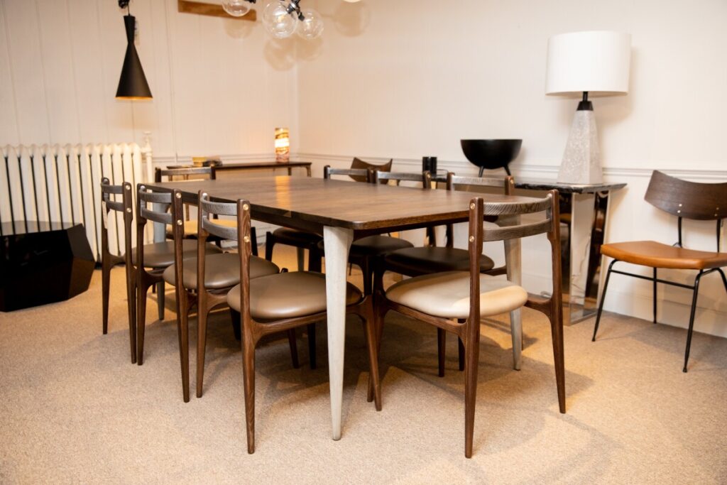 8 seat expandable wood dining table