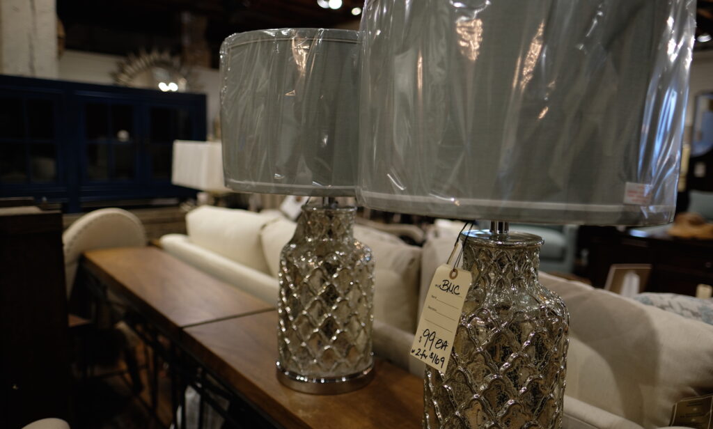 accent lamps at Green Front Furniture