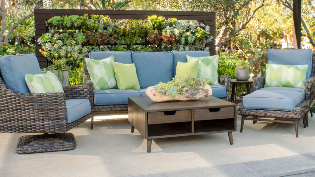 Plank and Hide blue patio set
