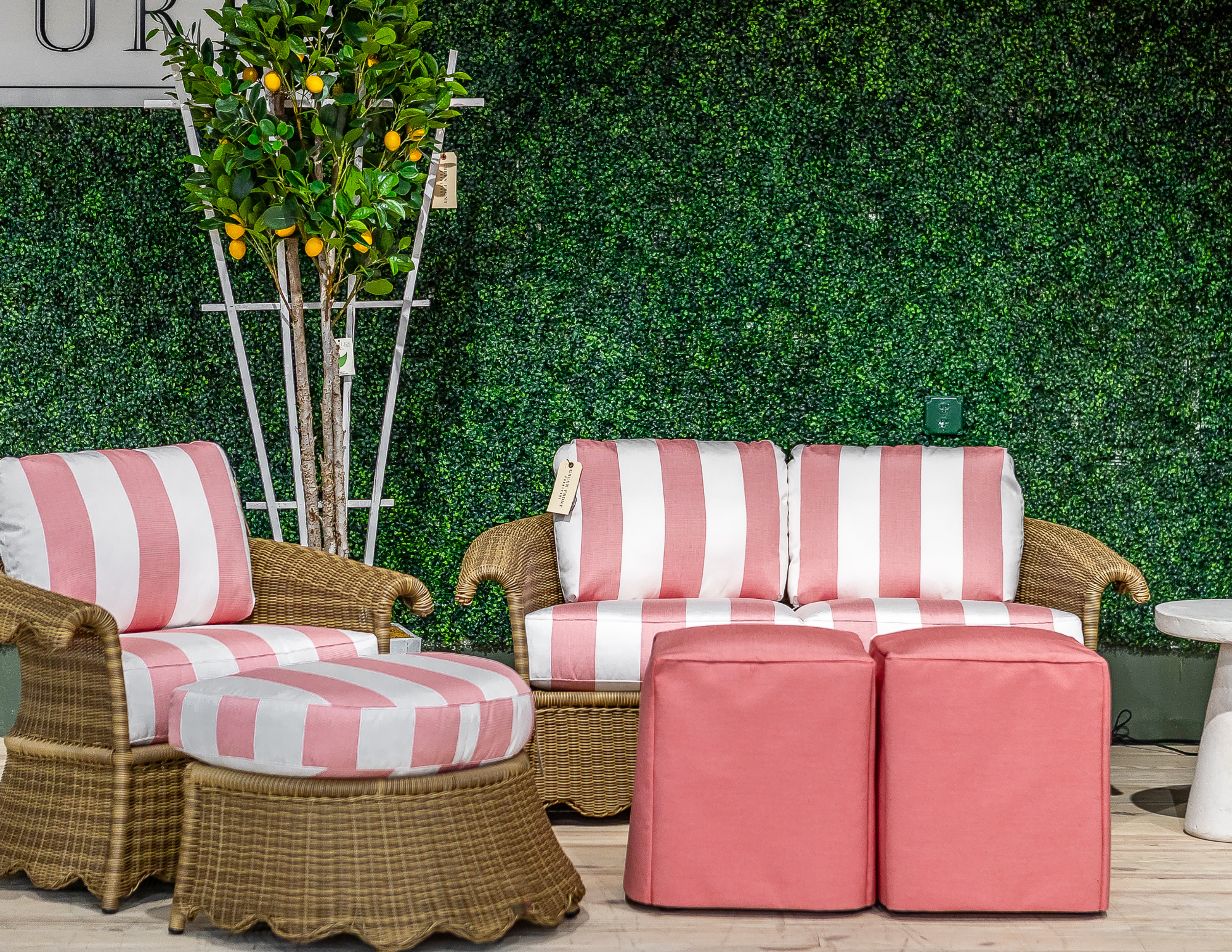 Green Front Furniture Pink and white outdoor furniture set